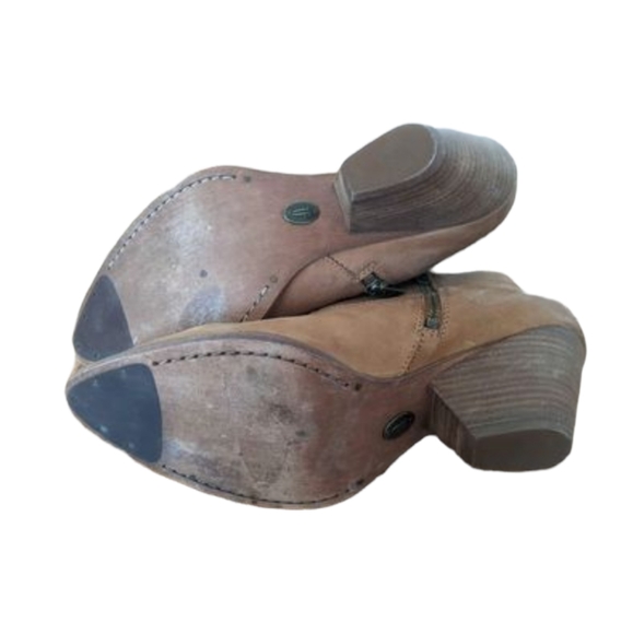 Frye Reina Leather Ankle Boots Booties size 7.5 Tan Color - Picture 3 of 4